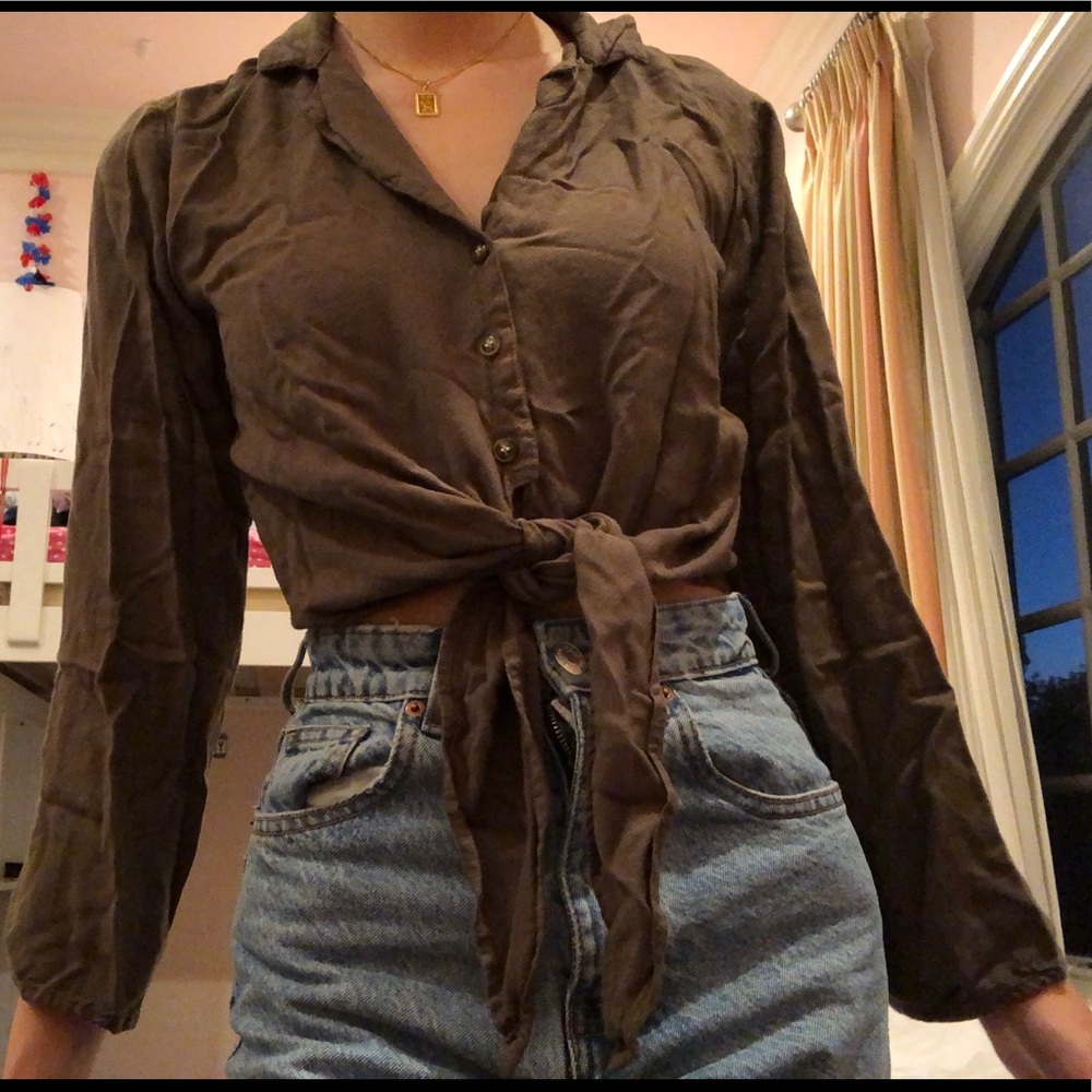 Cropped tie front casual collared tee